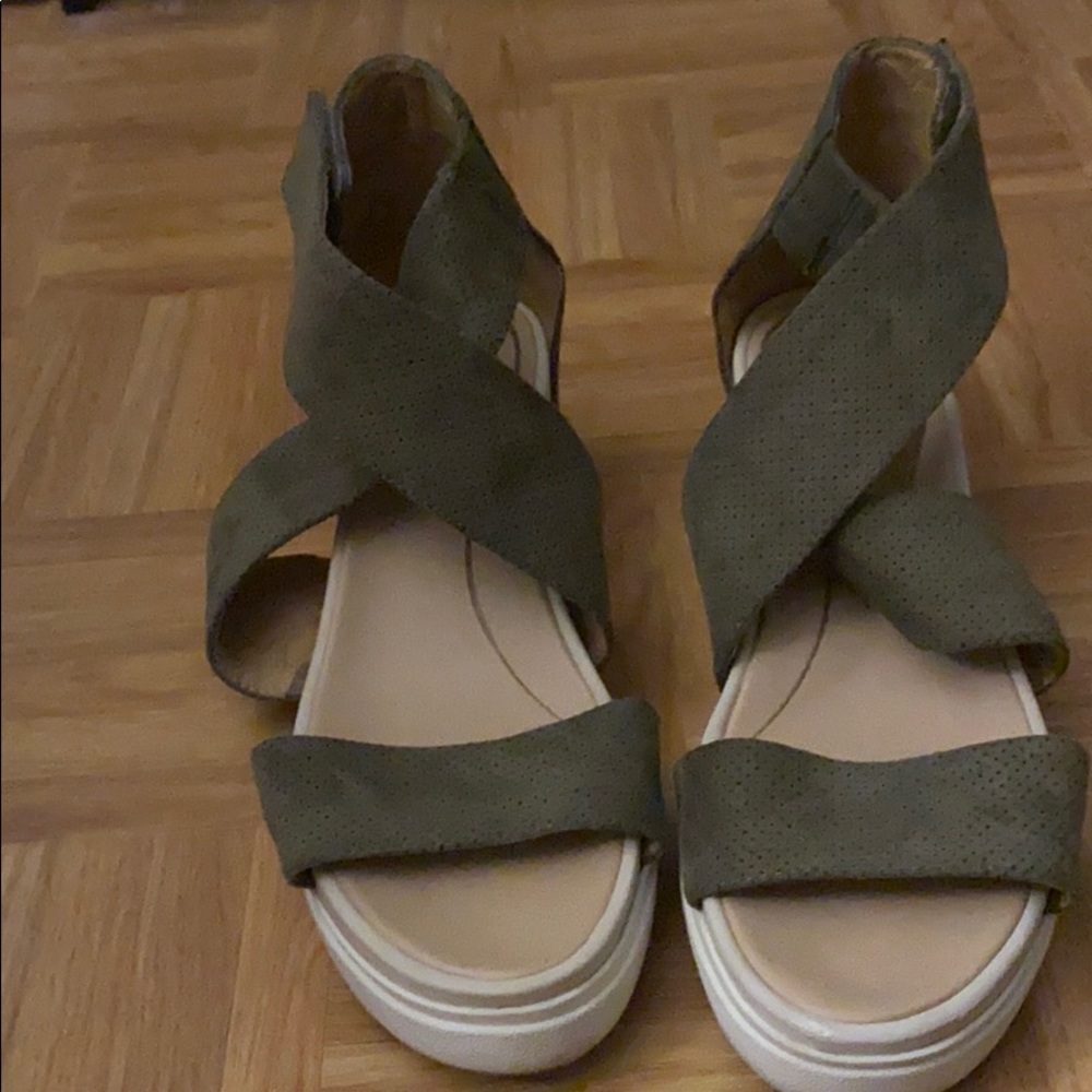 Comfy & Cute Dr. Scholl’s Sandals